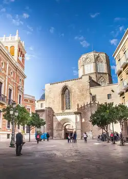 Erkunden Sie Valencia zu Fuß mit faszinierenden geführten Rundgängen, Spanien.