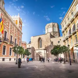 Erkunden Sie Valencia zu Fuß mit faszinierenden geführten Rundgängen, Spanien.