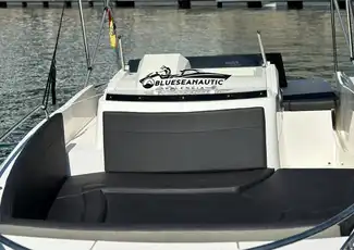 Nicht lizenziertes Boot, València, Spanien, Valencia Pass.