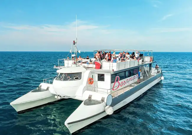 Valencia: Katamaran Bootstour + Schwimmen, València, Spanien, Valencia Pass.