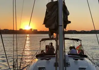 Valencia: Privates Segelboot bei Sonnenuntergang + Drink, València, Spanien, Valencia Pass.