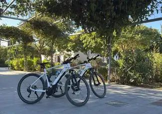Valencia: Yamaha CrossCore RC Elektrofahrradverleih, València, Spanien, Valencia Pass.