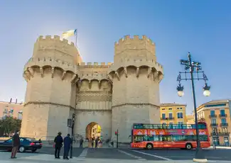 Valencia Bus Turistic: 48-Stunden Hop-on Hop-off Bus Tour + Eintritt Nikolaus, València, Spanien, Valencia Pass.
