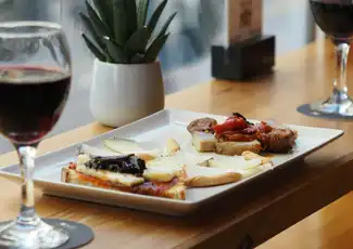 Valencia: Morgens geführte Food Tour + Besuch des Zentralmarktes, València, Spanien, Valencia Pass.