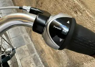 Valencia: Fahrradverleih in der Stadt, València, Spanien, Valencia Pass.
